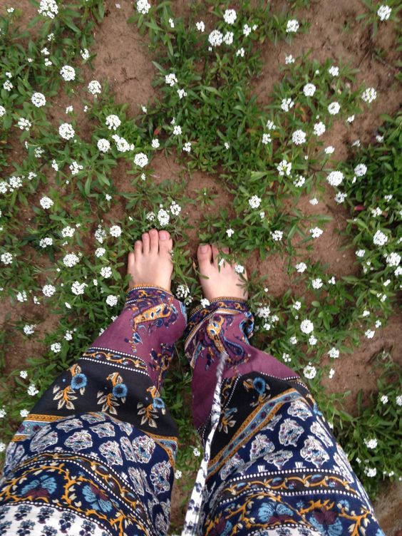 feet grass